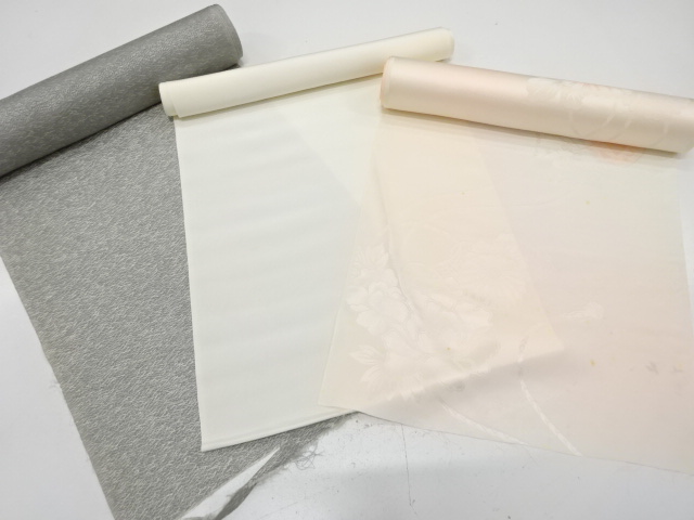 Japanese Kimono / Others (Bolt etc)